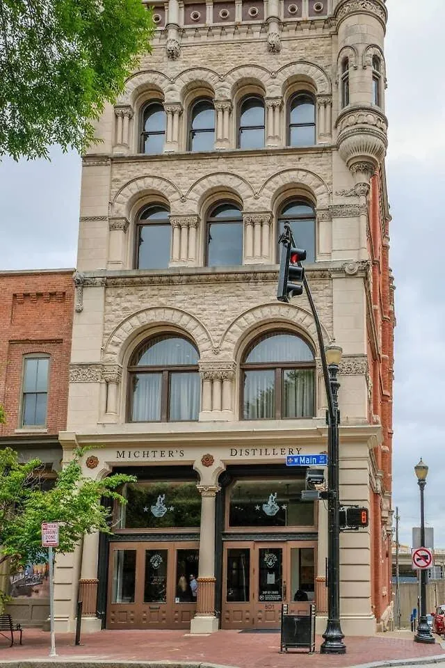 Stunning Nulu 1Br Cozysuites 05 Louisville